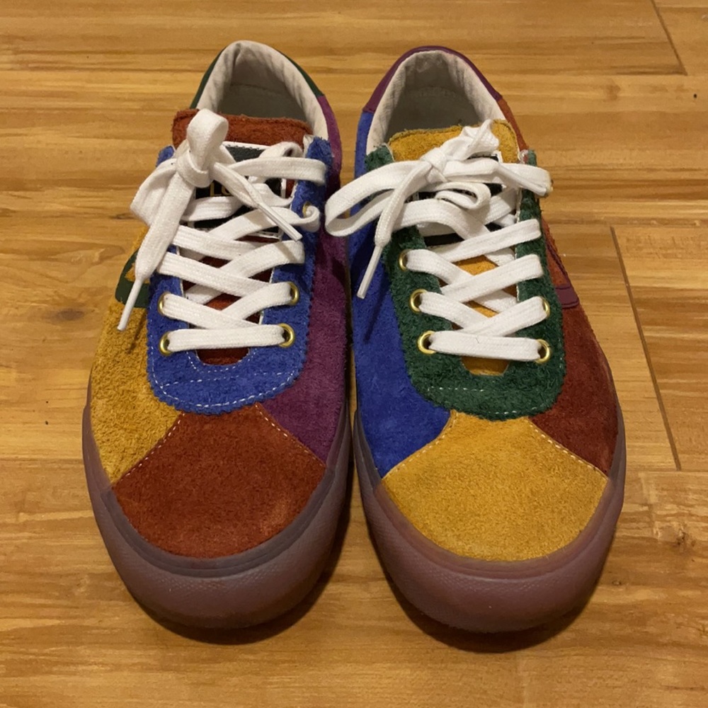 Shoes - Picture 4 of 4
